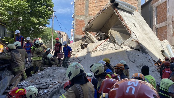 CHP'den Çöken Bina Açıklaması