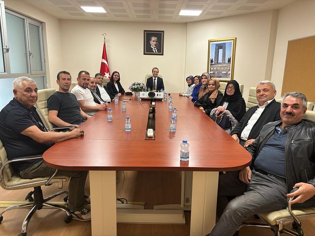 AK Parti Altınova İlçe Teşkilatı Kocaeli Vali Yardımcısı'nı Ziyaret Etti
