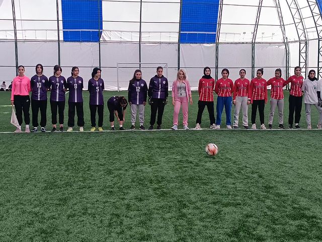 Doğubayazıt'ta Anneler Gününe Özel Kızlar Futbol Turnuvası Düzenlendi