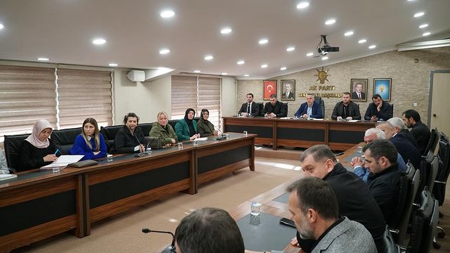 AK Parti Sakarya İl Başkanlığı Yönetim Kurulu Toplantısı Gerçekleştirildi