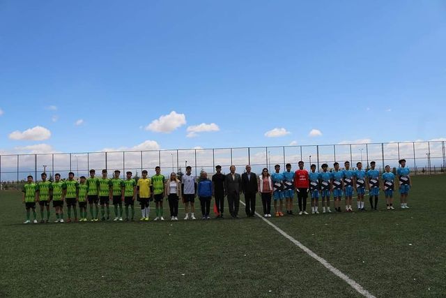 Okul Sporları Kapsamında Futbol Müsabakaları Genç Yetenekleri Buluşturuyor
