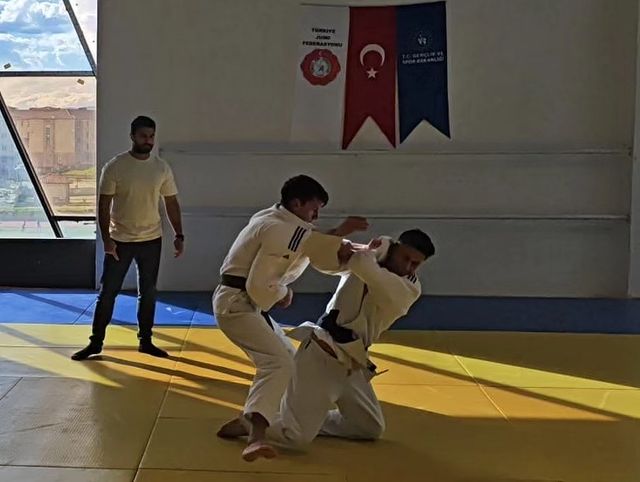 19 Mayıs Atatürk'ü Anma, Gençlik ve Spor Bayramı'nda Judo Müsabakaları Düzenlendi