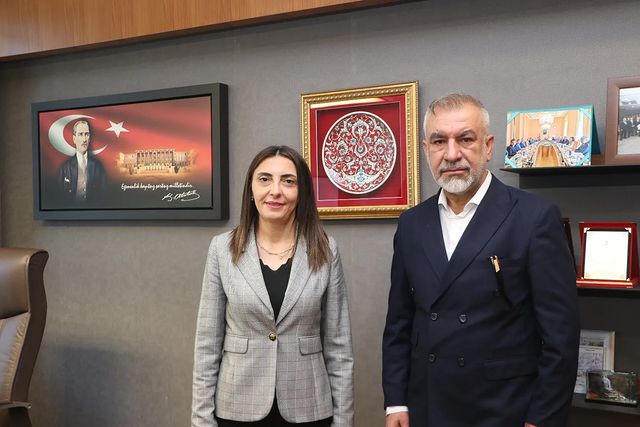 CHP Bursa Milletvekili Nurhayat Altaca Kayışoğlu, Muharrem Kaya ile Görüştü