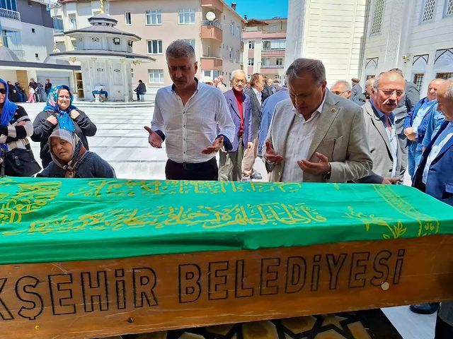 CHP Milletvekili Seyit Torun, Emine Dursun'un Cenaze Törenine Katıldı