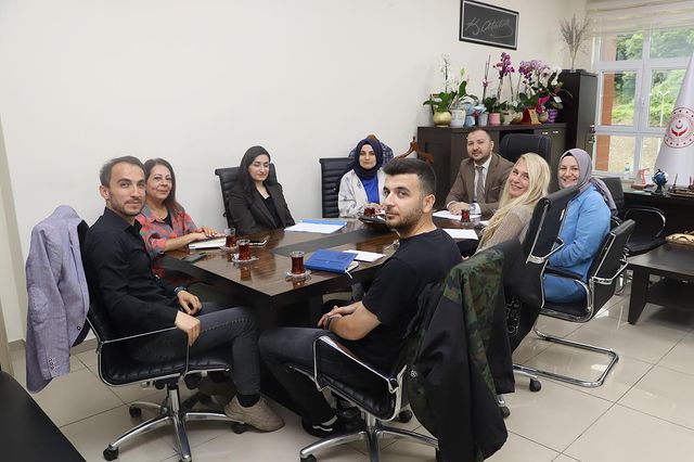 Zonguldak Aile ve Sosyal Hizmetler İl Müdürlüğü, Huzurevleri ve Yaşlı Bakım Merkezleri İçin Toplantı Gerçekleştirdi