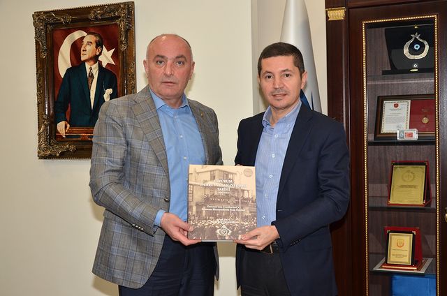 İş İnsanı Murat Şahsuvaroğlu, Erzurum Ticaret ve Sanayi Odası Yönetim Kurulu Başkanı Saim Özakalın’ı Ziyaret Etti