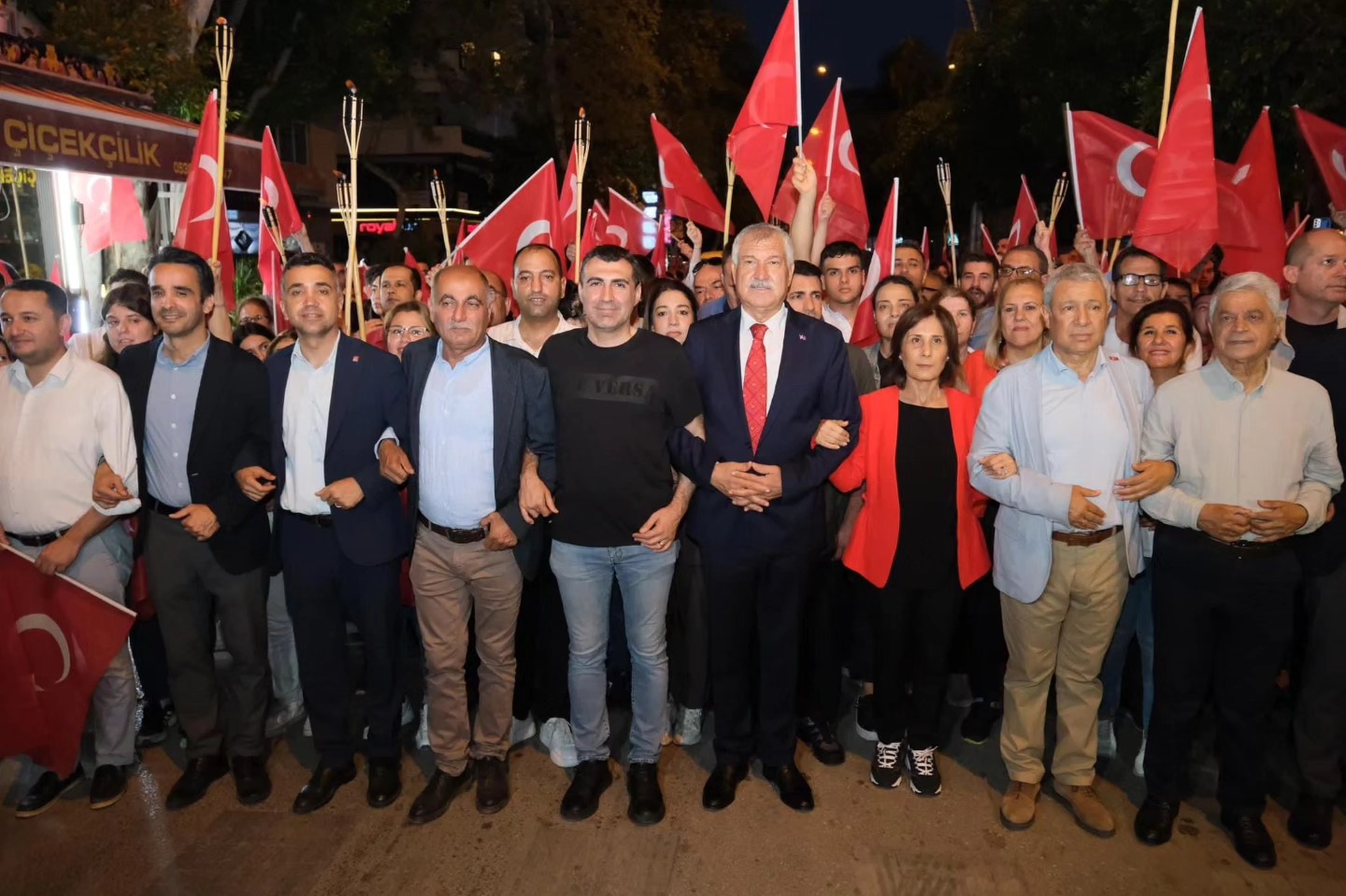 Adana Büyükşehir Belediyesi Atatürk'ü Anma Etkinliği Düzenledi