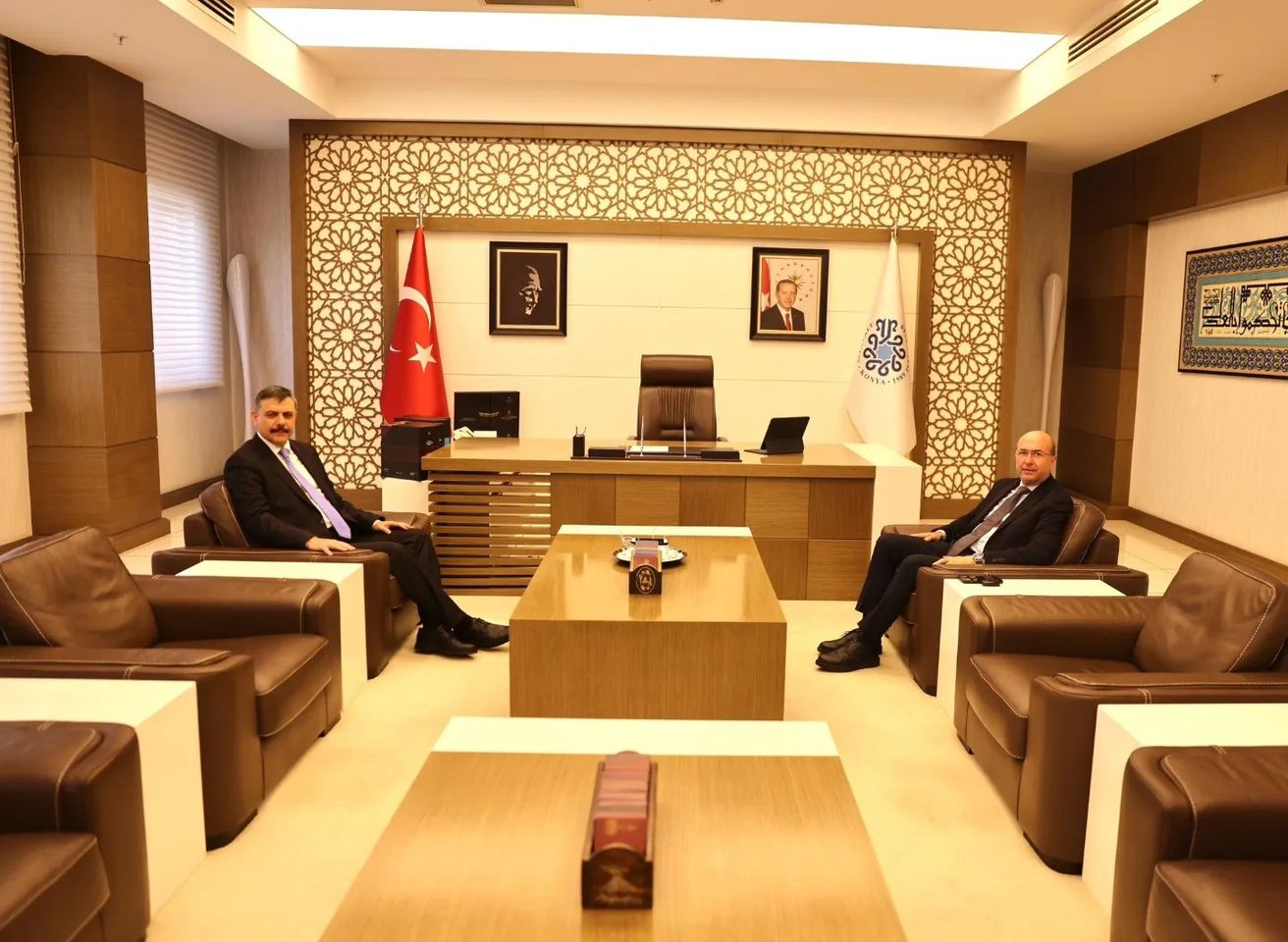 Erzurum Valisi Mustafa Çiftçi, Selçuklu Belediye Başkanı Ahmet Pekyatırmacı'yı ziyaret etti.