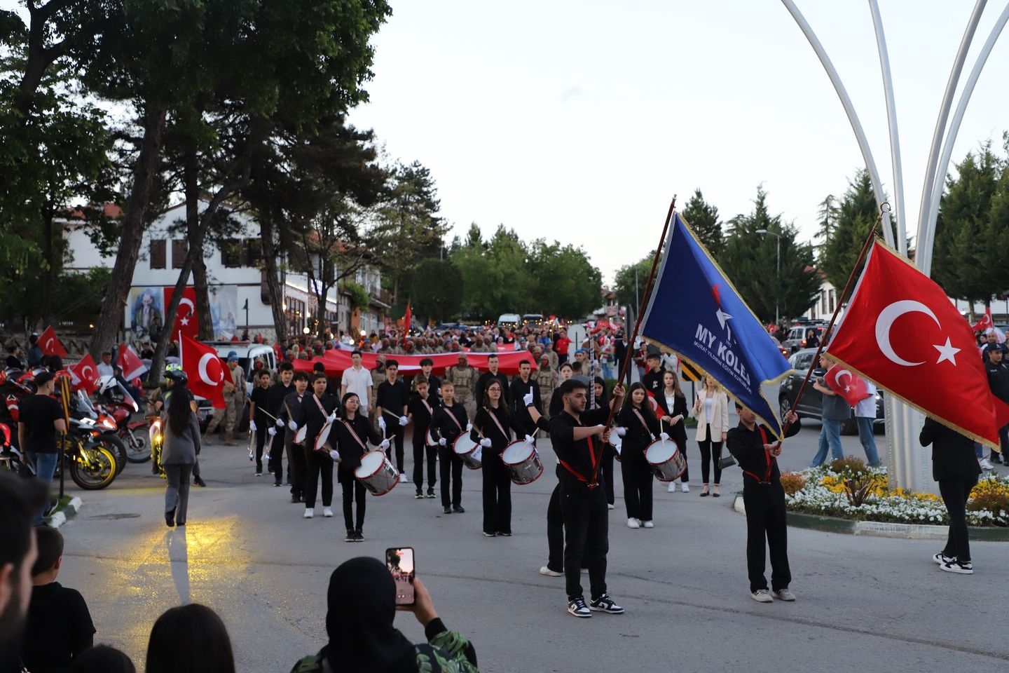 19 Mayıs Atatürk’ü Anma Gençlik ve Spor Bayramı Fener Alayı Düzenlendi