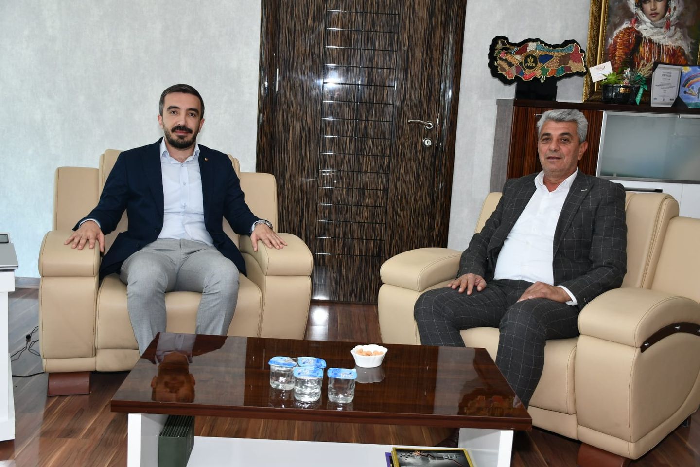 Eski Meclis Başkan Yardımcısı Enver Dinçer, Ticaret ve Sanayi Odası Başkanı Mehmet Torunoğlu ile Görüştü