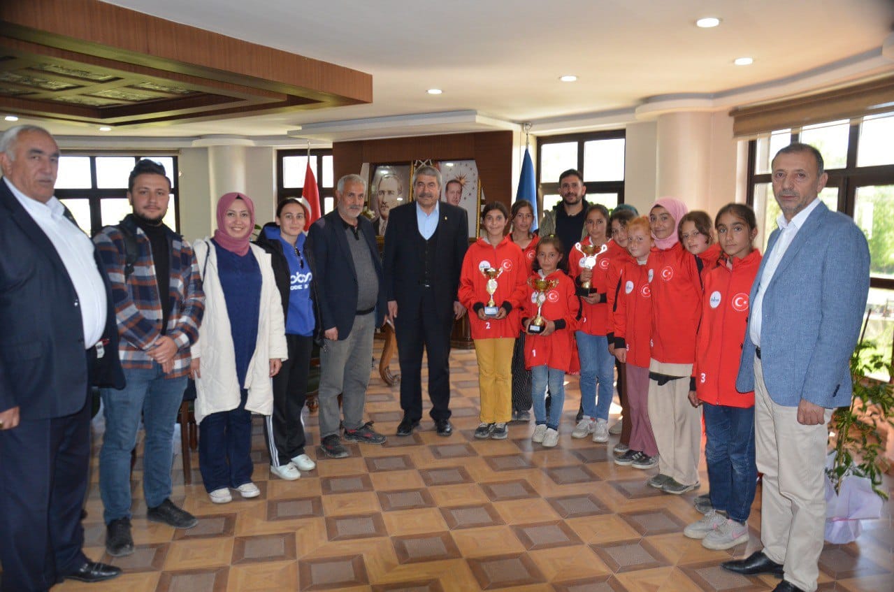 Çakırbey Köyü İlköğretim Okulu Öğrencileri Bocce Şampiyonası'nda Ağrı İl Birincilikleri Elde Etti