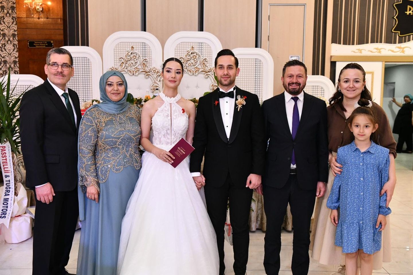 AK Parti Balıkesir İl Kadın Kolları Başkanı Meral Cengiz'in Oğlunun Düğününe Katılım