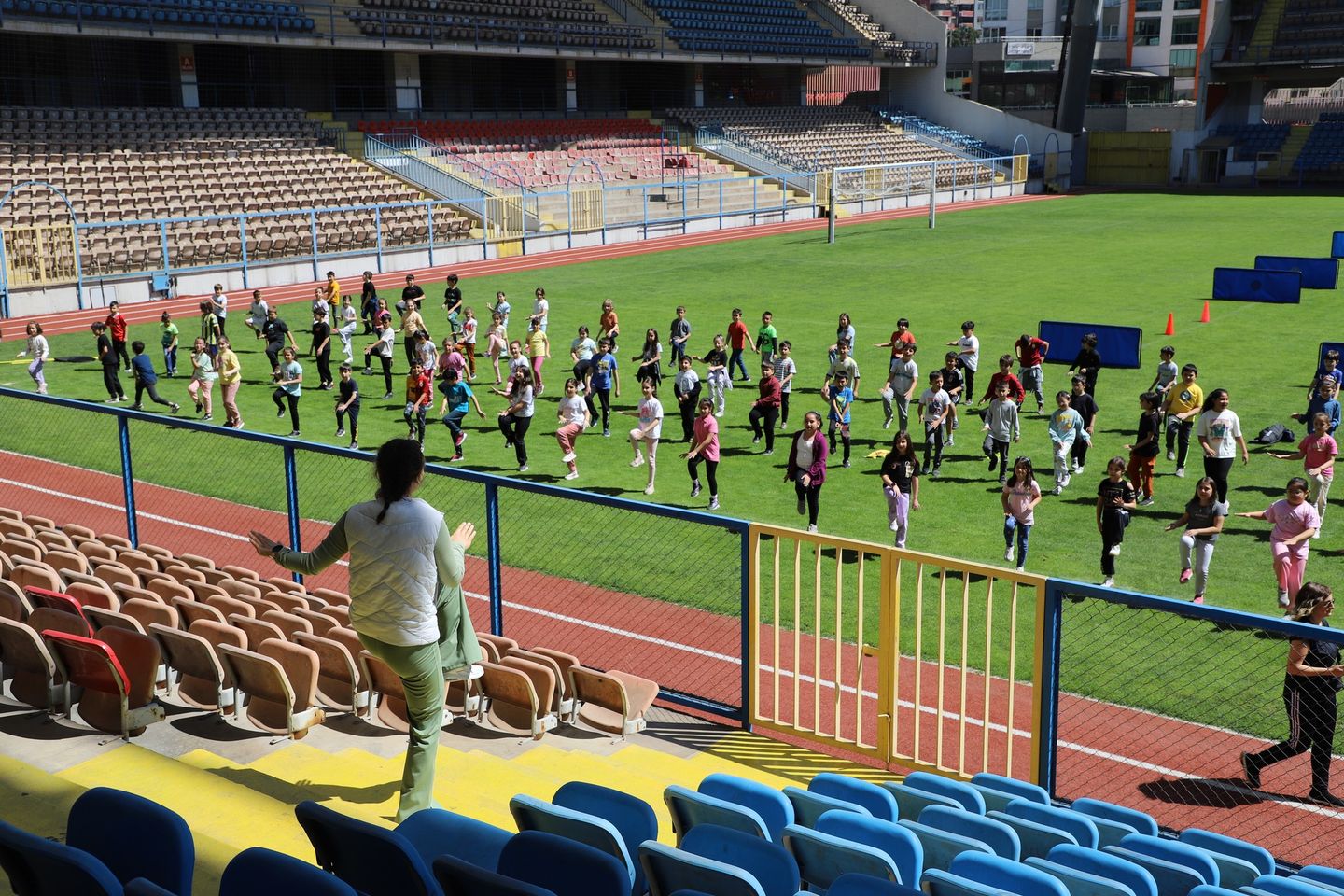Dünya Atletizm Günü'nde Çocuk Atletizm Etkinlikleri Düzenlendi