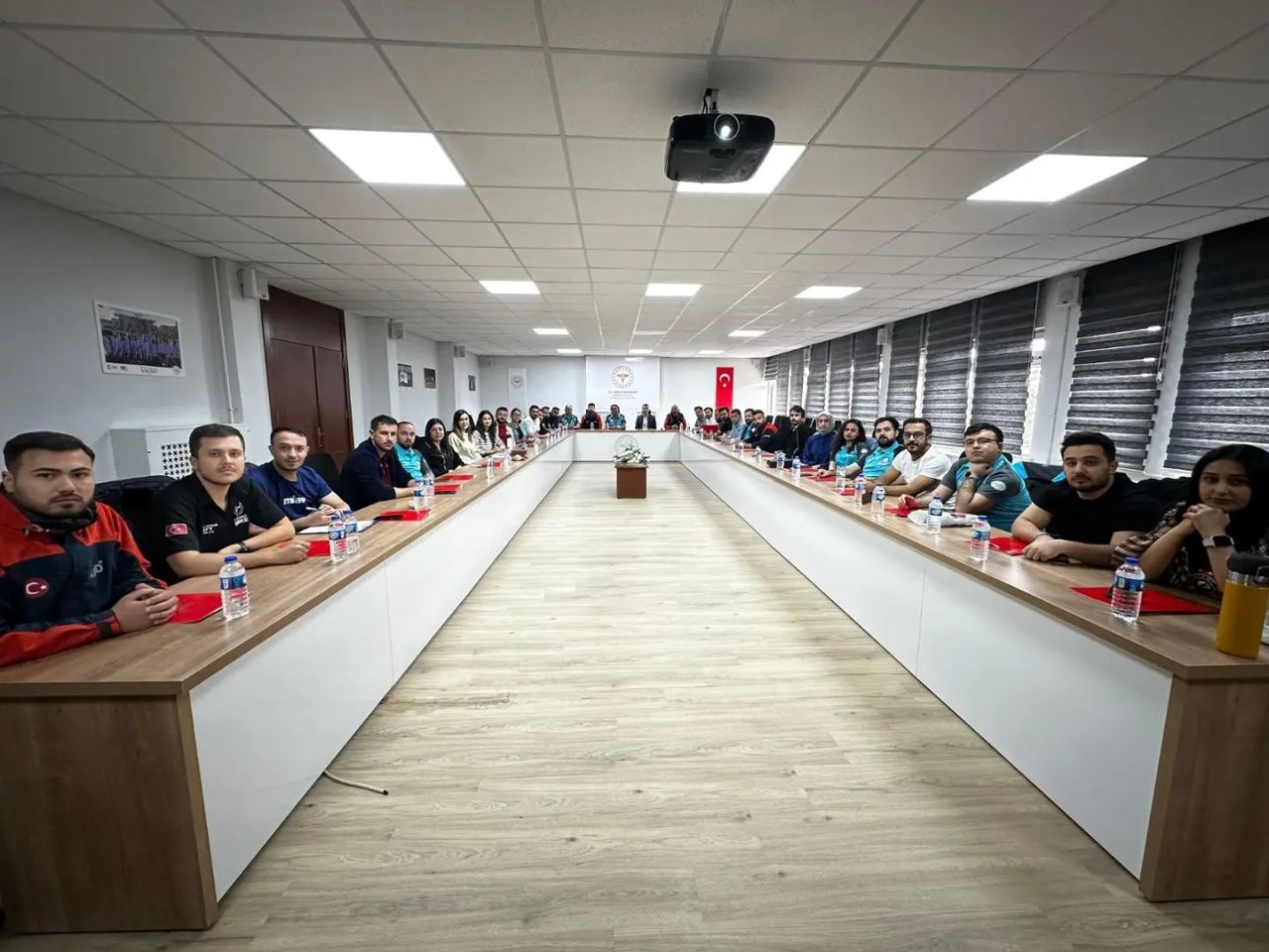AFAD, Türkiye'nin 100. yılında 100 Bin Arama Kurtarma Personeli Yetiştirme Projesi Kapsamında Kahramanmaraş'ta Eğitim Verdi