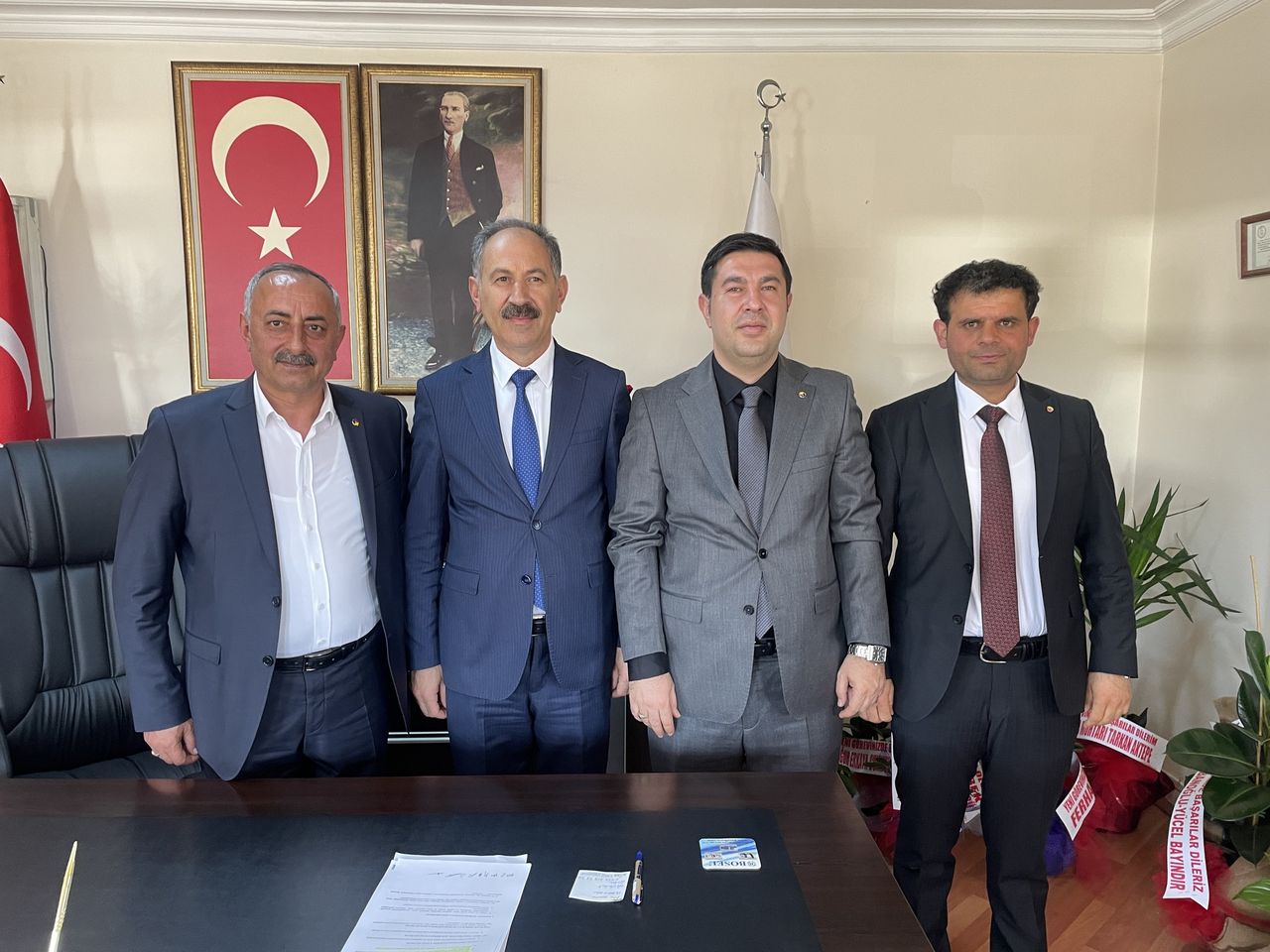 Yönetim Kurulu Başkanı Kadir Bozan, Arpaçay Belediye Başkanı Zeki Elma'yı Ziyaret Etti