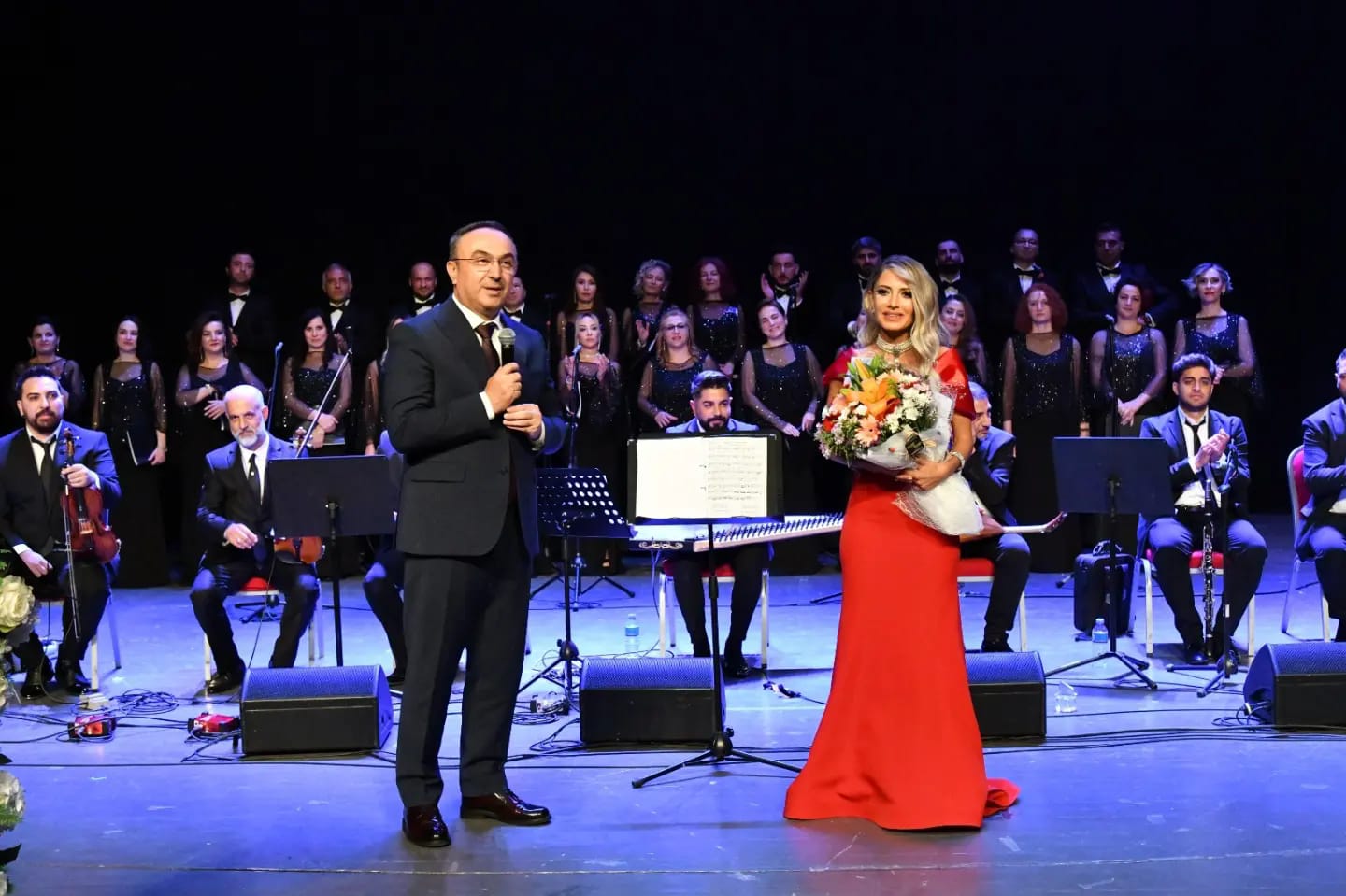 Tekirdağ'da Öğretmenler Korosu Gençlik Haftası'nda Konser Verdi