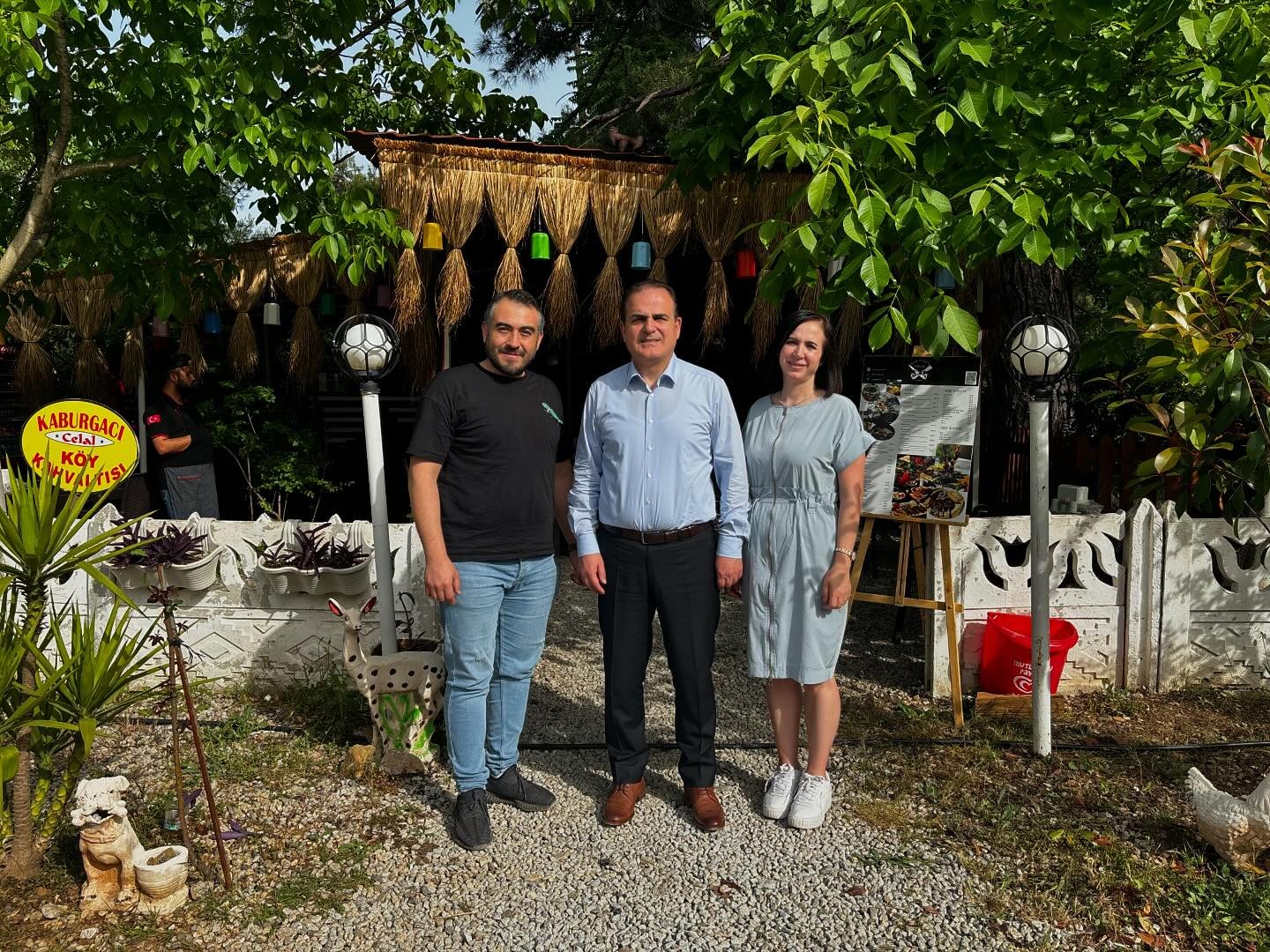 Muğla Valisi Dr. İdris Akbıyık, Marmaris'teki Kaburgacı Celal işletmesini ziyaret etti