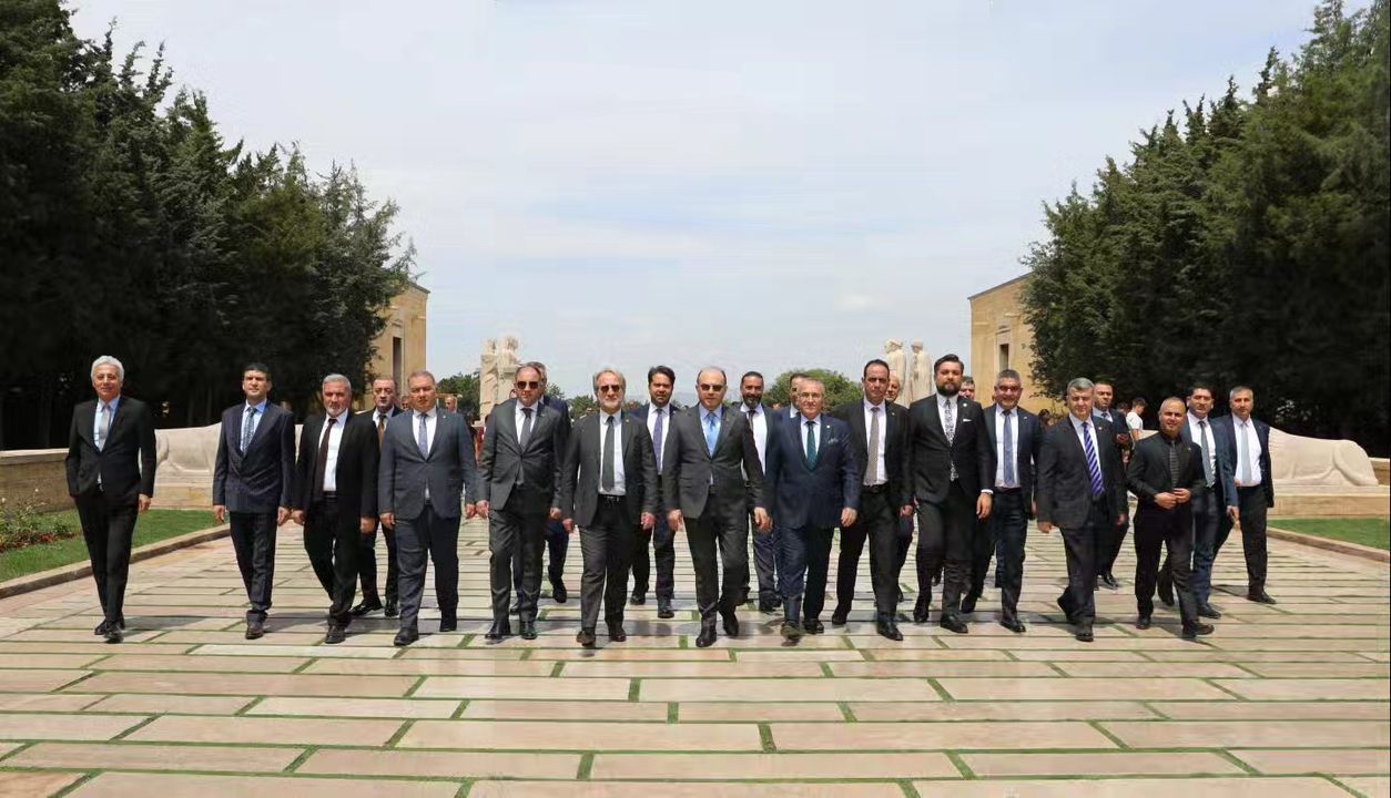 Gaziantep Ticaret Odası Heyeti Anıtkabir'i Ziyaret Etti
