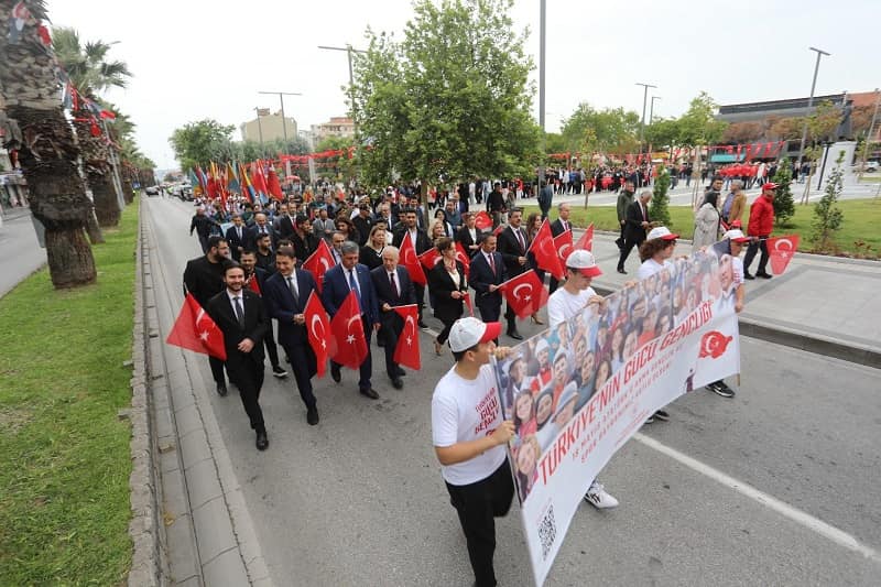 19 Mayıs Atatürk'ü Anma Gençlik ve Spor Bayramı Çanakkale'de Coşkuyla Kutlandı
