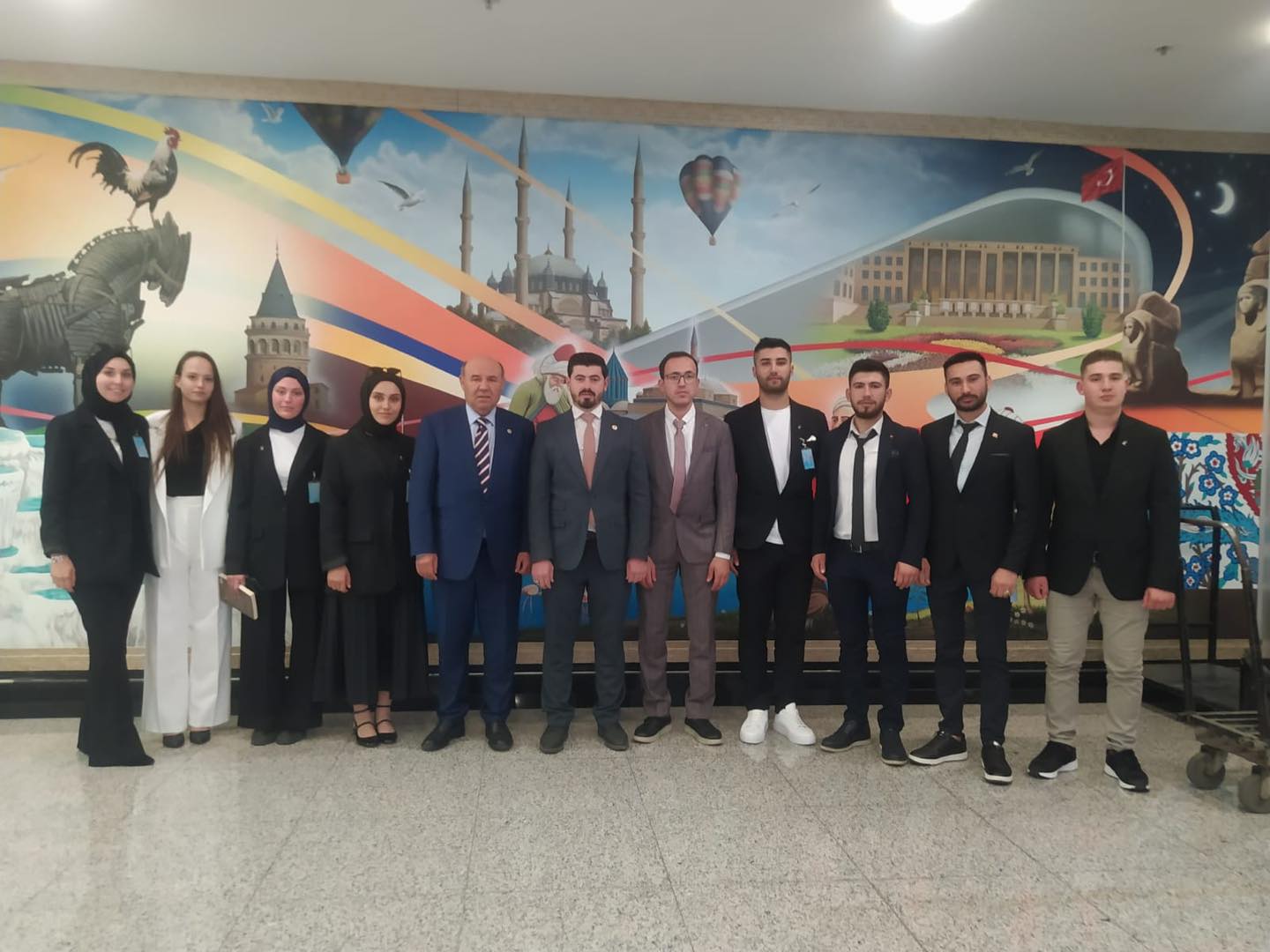 AK Parti Milletvekili Yakup Otgöz, Yatağan Gençlik Kolları Başkanı ve Üyeleri ile Buluştu
