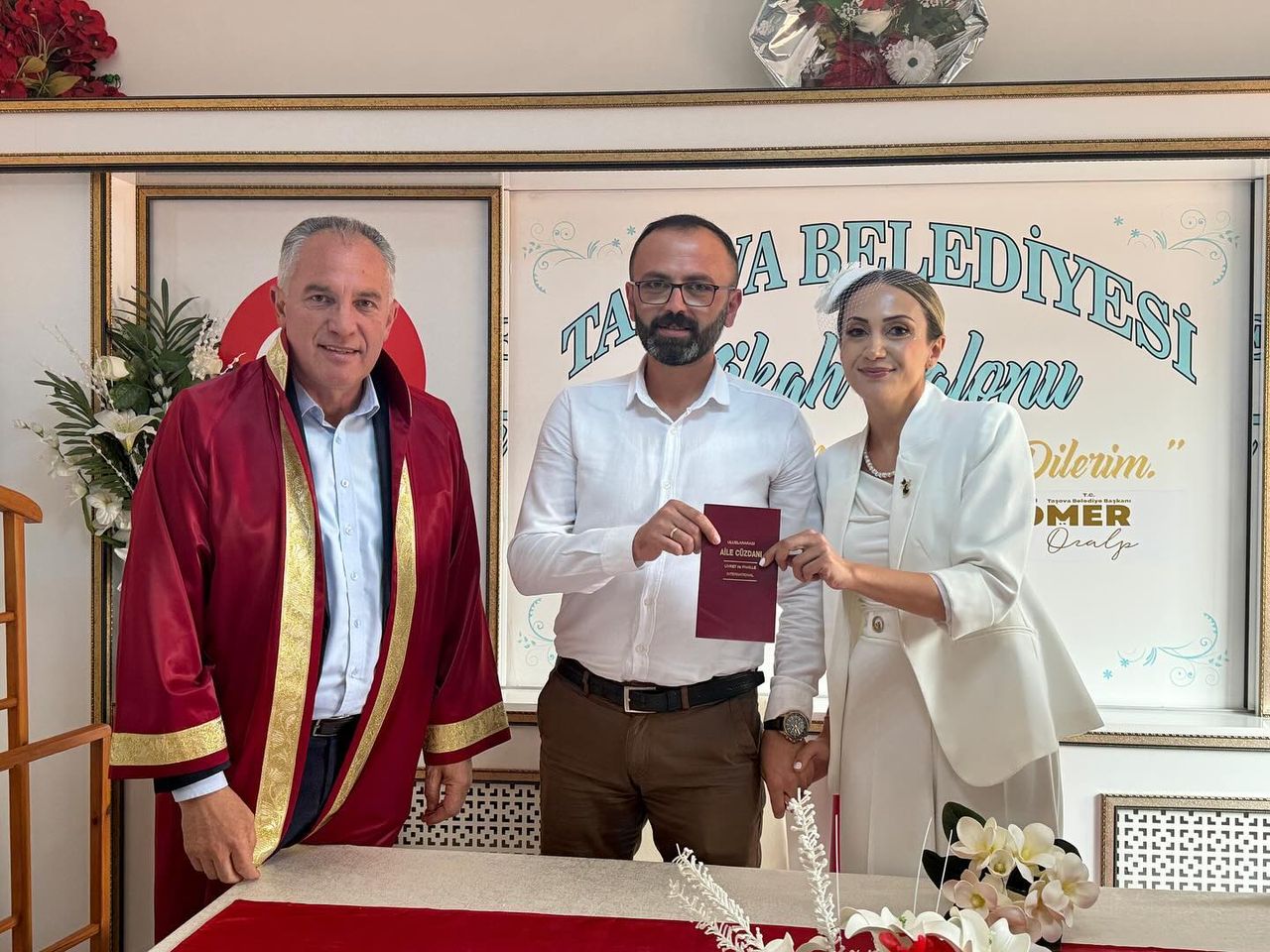 Belediye Başkanı Ömer Özalp Genç Çiftin Nikahını Kıydı
