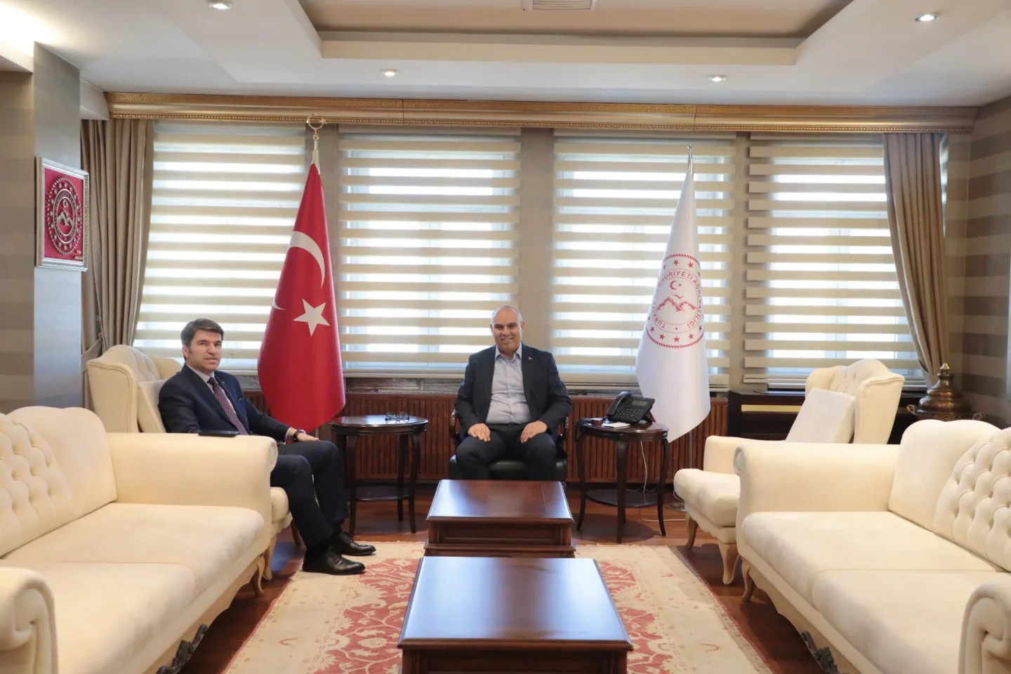 Vali Mustafa Koç, Göç İdaresi Başkan Yardımcısı Önder Bakan ile Bir Araya Geldi