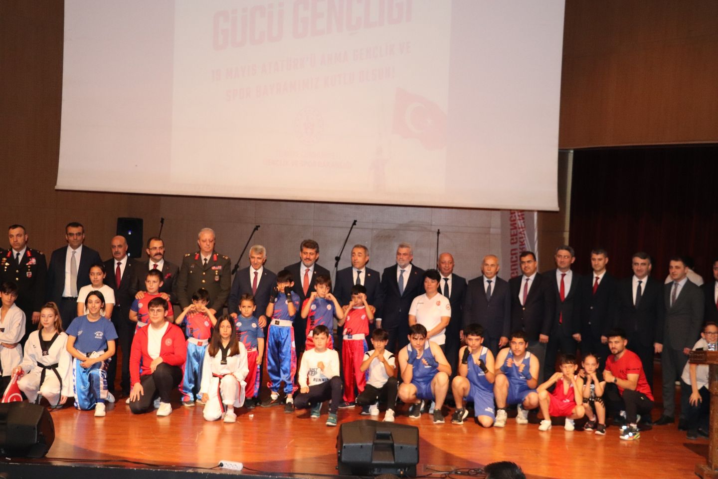 19 Mayıs Atatürk’ü Anma, Gençlik ve Spor Bayramı Kahramanmaraş'ta Kutlandı